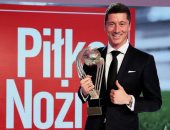 ليفاندوفسكى يتوج بجائزة أفضل لاعب بولندى للمرة الثامنة فى تاريخه