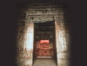 تعامد الشمس على قدس أقداس معبد دندرة فى يوم عيد المعبود حورس