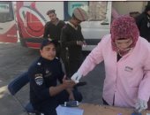 أمن أسيوط ينظم حملة للتبرع بالدم بمشاركة ضباط وأفراد قوات الأمن
