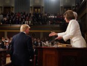  بيلوسى عن رفض ترامب مصافحتها: لن يتوقف الديمقراطيون عن مد يد الصداقة