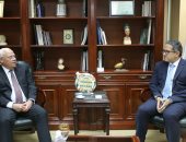 سفير كازخستان يقترح تشغيل خط طيران مباشر إلى القاهرة