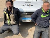 القبض على عامل وصاحب مغسلة أثناء سرقتهما سيارة بمدينة نصر