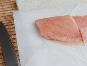 5 حيل سهلة تساعد فى التخلص من رائحة السمك فى المطبخ