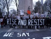 صور.. احتجاجات فى نيويورك على تبرئة مجلس الشيوخ للرئيس ترامب