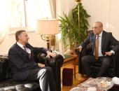 السفير الألماني بالقاهرة يشيد بحجم الإنجازات فى المشروعات القومية 