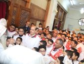 أسقف نجع حمادى يحتفل بتخريج 184 طفلًا  من مدرسة الشمامسة للألحان الكنسية