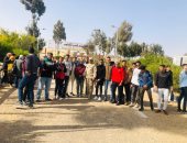 مبادرة كل يوم جديد... شباب جامعة الفيوم فوق تبة الشجرة «موقع خط بارليف»