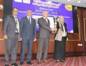 فوز مدينة العاشر بدرع البطولة الرياضية للمدن الجديدة بمدينة السادات