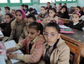 انتظام الدراسة بـ538 مدرسة بنظام الفترتين وتوزيع 20 ألف بوستر على تلاميذ الغربية