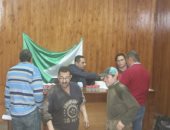 صور.. حملات مفاجئة لتحليل المخدرات لموظفى هيئة نظافة الجيزة