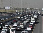 الكويت تحظر إصدار رخص قيادة جديدة للطلبة والممرّضين الوافدين بسبب الزحام