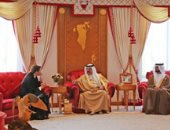 ملك البحرين يستقبل وزيرة الإمارات للأمن الغذائى