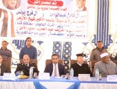 تصافح وعناق فى إنهاء خصومة بين عائلتين بقرية الرحمانية قبلى بقنا