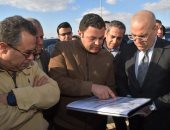 وزير الإسكان يشدد على سرعة الانتهاء من مشروعات الطرق بـ6 أكتوبر 