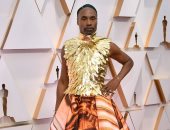 صور.. من أين اختار بيلى بورتر ملابسه ومجوهراته بحفل الأوسكار  2020؟