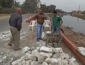 صور.. محافظة الجيزة تبدأ إنشاء سور على ترعة المريوطية فى أبو النمرس