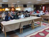 صور.. برنامج تدريبى للتعريف بفيروس كورونا وطرق الوقاية بالتأمين الصحى ببنى سويف