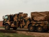 تركيا تحشد راجمات صواريخ على الحدود مع سوريا