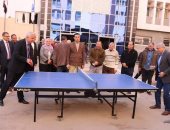 شاهد.. رئيس جامعة المنوفية يلعب تنس طاولة مع أحد أعضاء هيئة التدريس