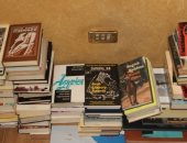 ابنة نجيب محفوظ تهدى وزارة الثقافة 257 كتابًا ومخطوطة لأديب نوبل