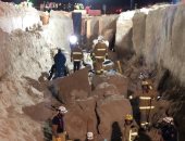 (الإطفاء) الكويتية: ارتفاع ضحايا حادث الانهيار الرملى إلى 4 حالات