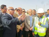 وزير النقل: الرئيس وجه بتقليل المسافات البينية بين محاور النيل لـ25 كيلو متر
