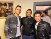 تامر حسنى يحل الخلاف بين حسن شاكوش وعمر كمال بسبب "بنت الجيران"