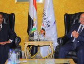 النقل: الانتهاء من تطوير 117 مزلقان سكة حديد بنظام التحكم الإلكترونى