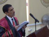 جامعة سوهاج تمنح باحثا يمنيا الدكتوراه فى علوم الإحصاء الرياضى.. صور