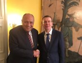 شكرى يستعرض مع وزير خارجية لاتفيا التطورات الإيجابية التى يشهدها الاقتصاد المصرى