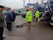 إصلاح كسر ماسورتى مياه بمدينة نصر وتنفيذ حملات لرفع الإشغالات