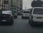 شاهد.. حركة السيارات بكورنيش النيل "شبرا – التحرير"
