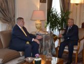 أبو الغيط يؤكد للمنسق الأممى الخاص بلبنان دعم الجامعة العربية لبيروت