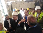 نائب محافظ الجيزة يوجه بسرعة رصف شوارع الصف والانتهاء من مشروع الصرف بالمدينة