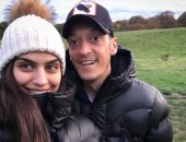 أوزيل يغيب عن أرسنال فى مواجهة أولمبياكوس بسبب ولادة زوجته 