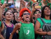 الآلاف من النساء يتظاهرن فى الأرجنتين لتقنين الإجهاض