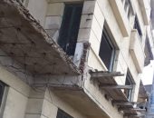 صور.. تساقط أجزاء من عقار دون إصابات ووقف 4 حالات بناء مخالف بالإسكندرية