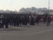 جماهير الأهلى تتوافد على ستاد محمد بن زايد لحضور مباراة السوبر.. فيديو