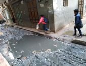 أهالى "الخضرى" بدمياط يشكون من انتشار مياه الصرف الصحى وتعرض حياتهم للأمراض "صور"