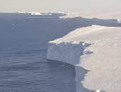 دراسة تحذر: أخطر نهر جليدى يذوب بفعل الحرارة الداخلية للأرض وتغير المناخ