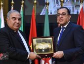 رئيس الوزراء يشارك باجتماع رؤساء المحاكم والمجالس الدستورية العليا الأفريقية