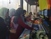 أكاديمية البحث العلمى تدعم مشروع تطبيقات الغزل فى الموضة لطلاب تطبيقية حلوان