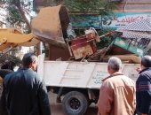 صور.. تحرير 146 محضرا تموينيا وإعدام مواد غذائية فاسدة بسوهاج