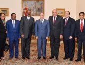 السيسى يستقبل المبعوث الخاص لرئيس الوزراء الإثيوبى..ويؤكد: التوقيع على الاتفاق بشأن قواعد ملء وتشغيل سد النهضة يحفظ التوازن بين مصالح جميع الأطراف.. ويفتح آفاقاً رحبة للتعاون والتنسيق والتنمية