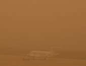 عاصفة رملية تضرب جزر الكنارى بإسبانيا وتعليق الرحلات الجوية