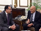 مجدى يعقوب يدعو رئيس الوزراء لوضع حجر أساس مركزه العالمى بالسادس من أكتوبر