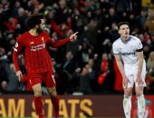 محمد صلاح وماني ينقذان ليفربول من ورطة وست هام بالدوري الإنجليزي.. فيديو