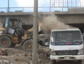 محافظة الجيزة ترفع 400 طن مخلفات أسفل دائرى المريوطية