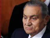 هل يدفن حسنى مبارك بجوار حفيده؟