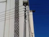 أهالى عزبة عبد الرحمن بالدقهلية يستغيثون من عمود إنارة مكشوف